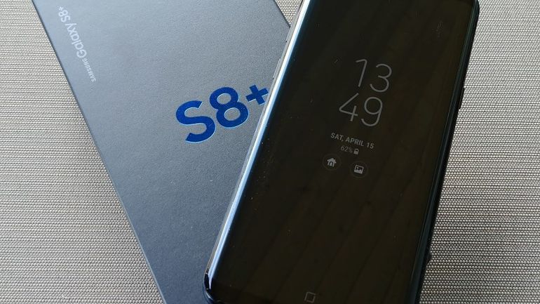 how to bookmark a website on my samsung s8 plus
